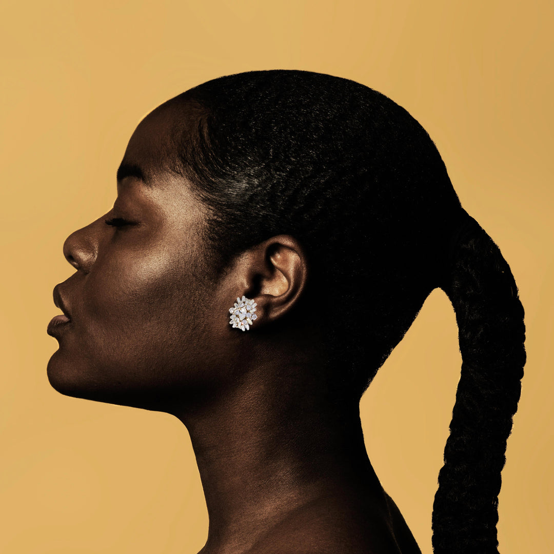 Orecchini A Forma Di Stella In Oro E Diamanti Ct 0.21 G | - La T - Foto 7